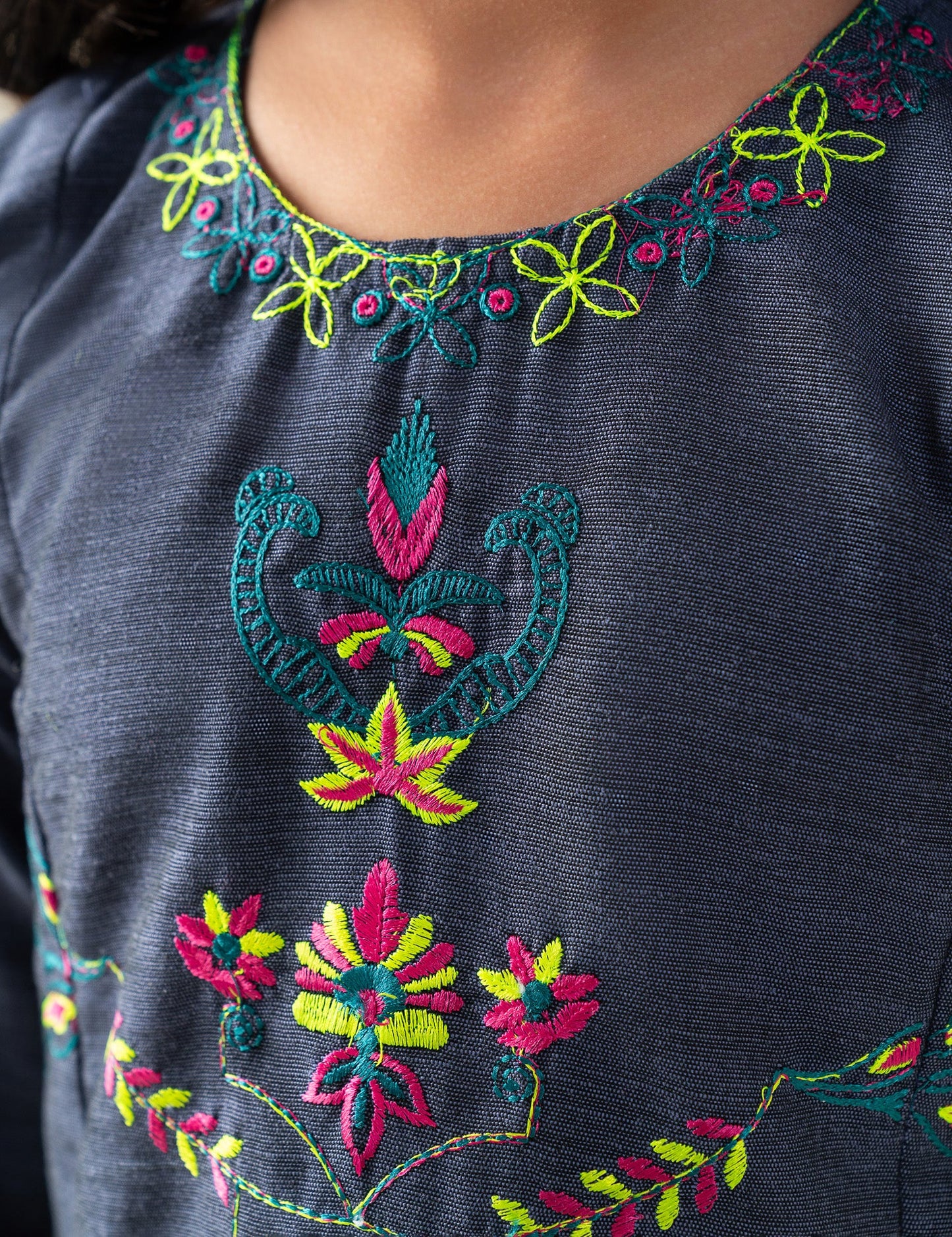 2 PIECE NEON EMBROIDERED SUIT