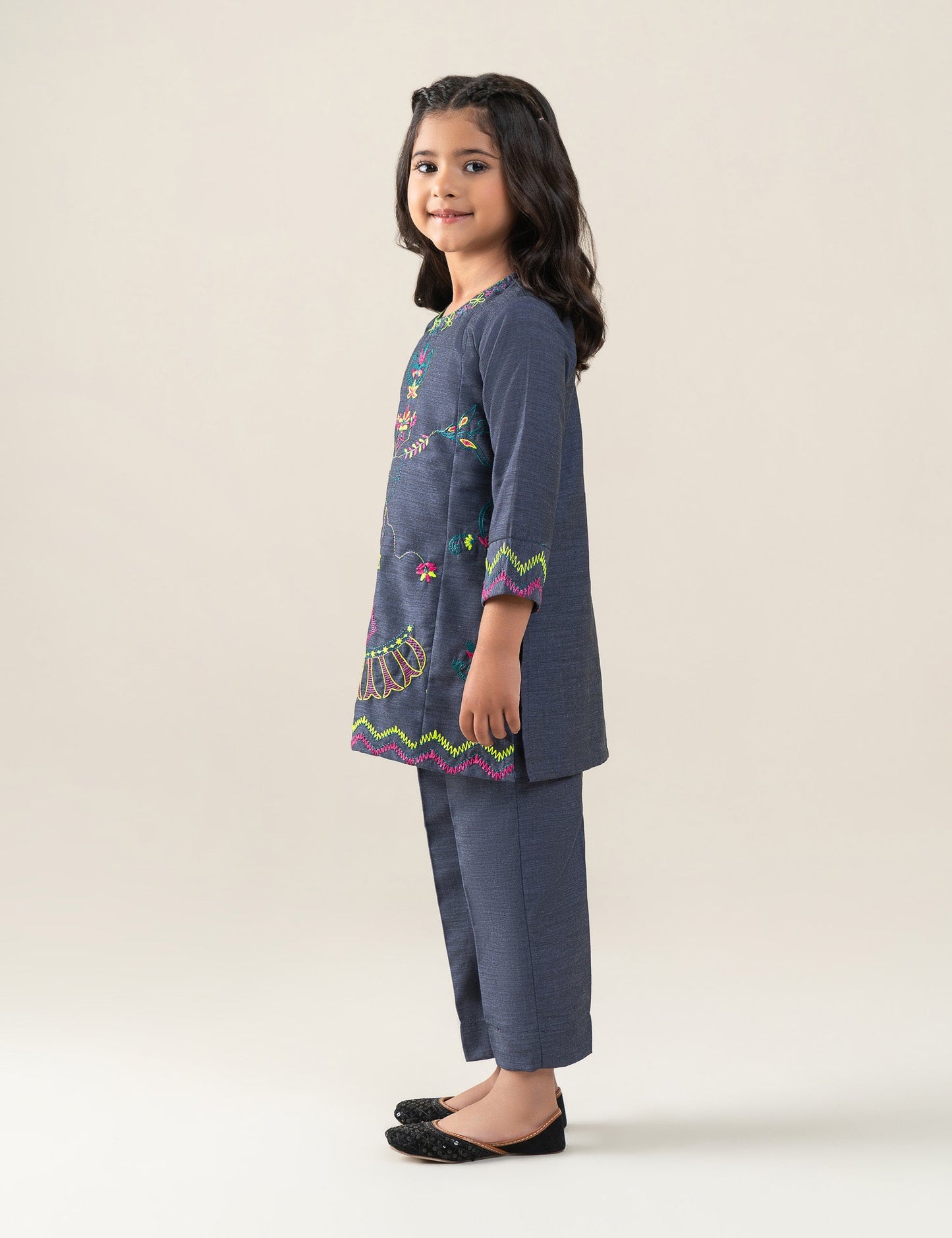 2 PIECE NEON EMBROIDERED SUIT