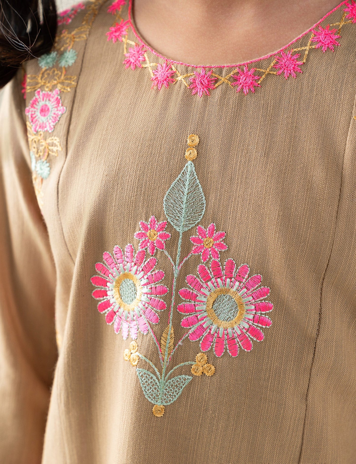 2 PIECE VIBRANT EMBROIDERED SUIT