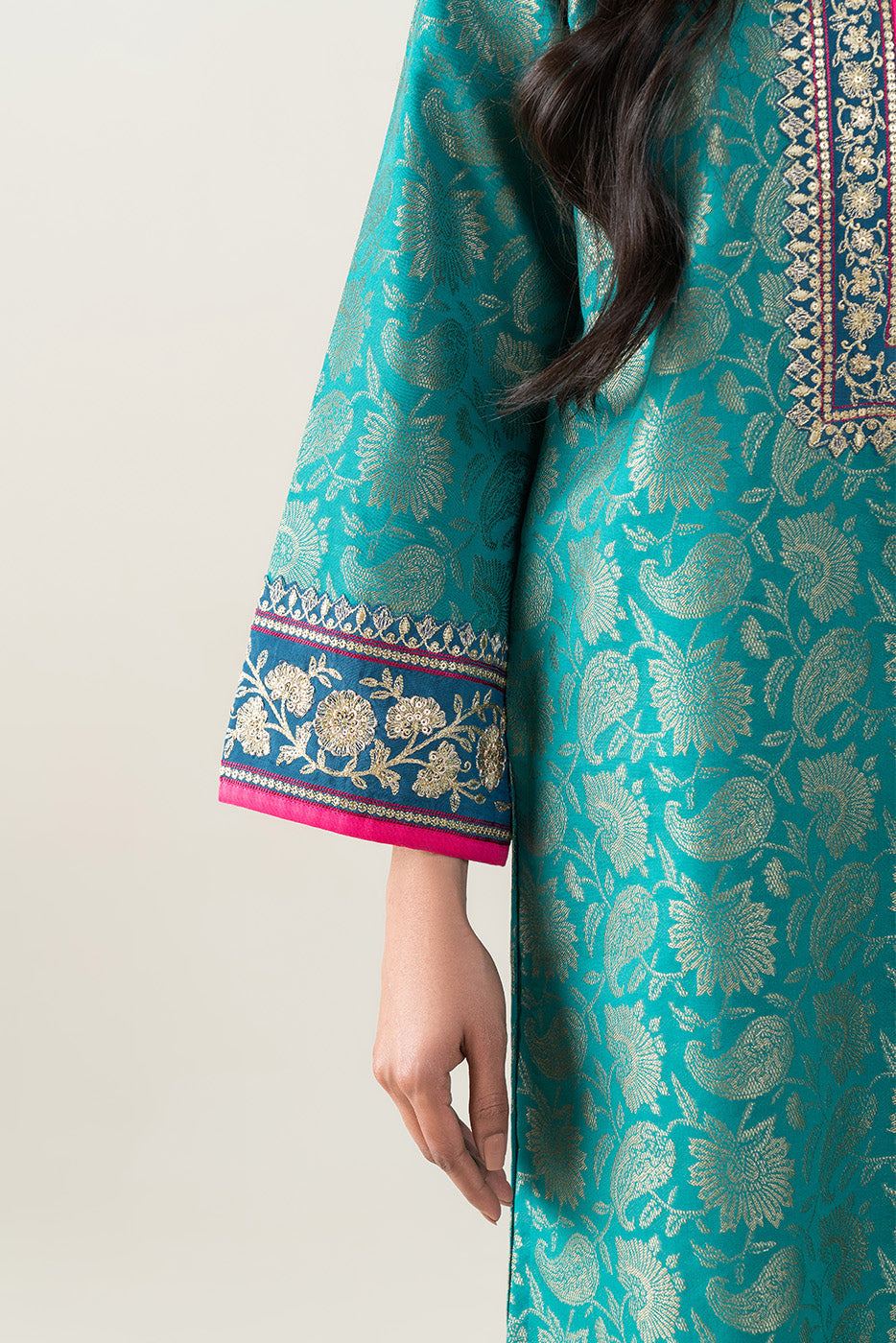 2 PIECE EMBROIDERED DANIER JACQUARD SUIT (PRET)