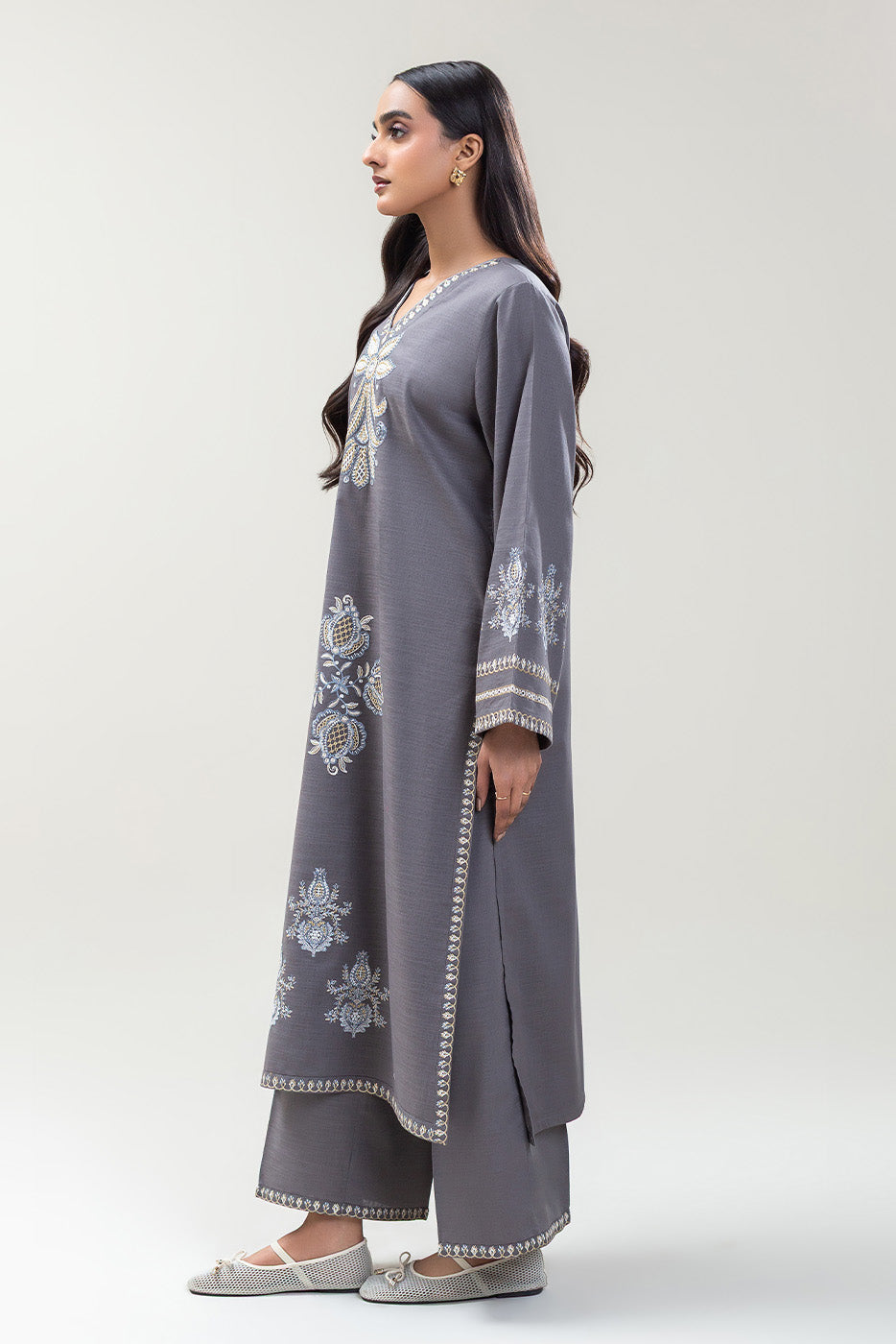 2 PIECE EMBROIDERED SLUB KHADDAR SUIT (PRET)