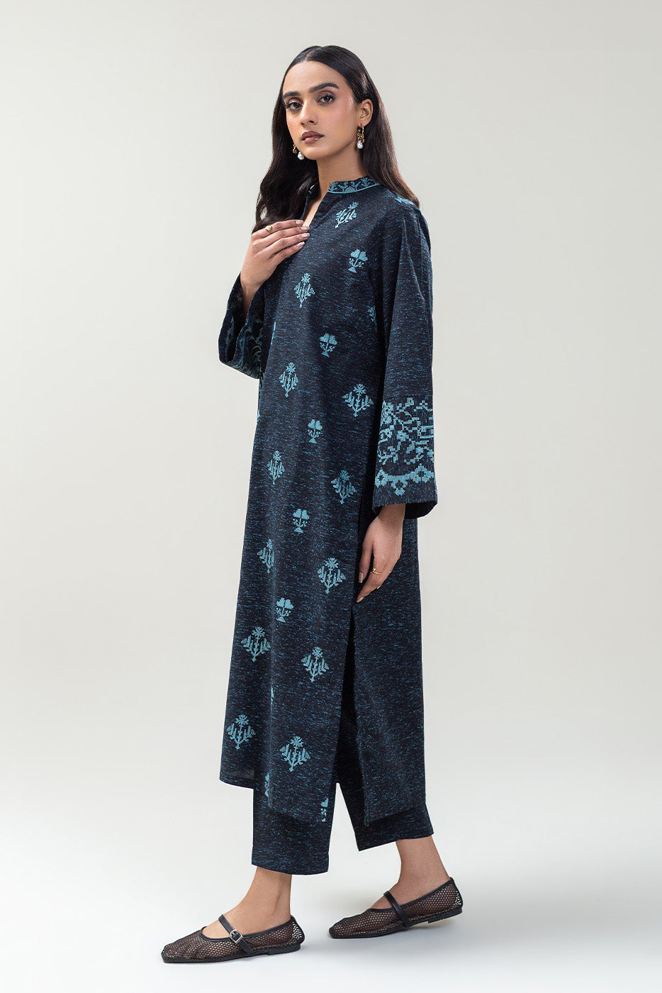 2 PIECE EMBROIDERED POLY NEPS SUIT (PRET)