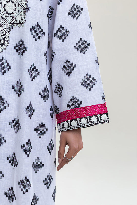 3 PIECE EMBROIDERED KHADDAR JACQUARD SUIT (PRET)