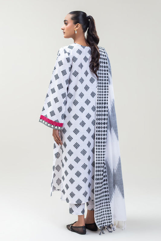 3 PIECE EMBROIDERED KHADDAR JACQUARD SUIT (PRET)