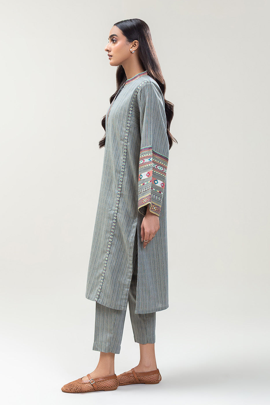 2 PIECE EMBROIDERED KHADDAR SUIT (PRET)